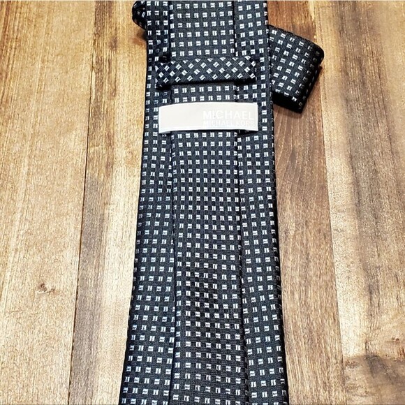 MK Michael by Michael Kors Black Men's Tie - Picture 5 of 7